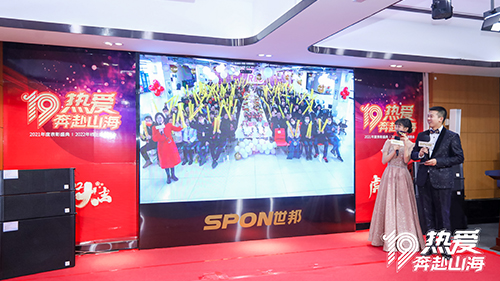 �������ʹ���-׷�󿵽�,����һ������