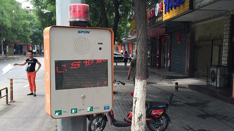 �������ʹ���-׷�󿵽�,����һ������