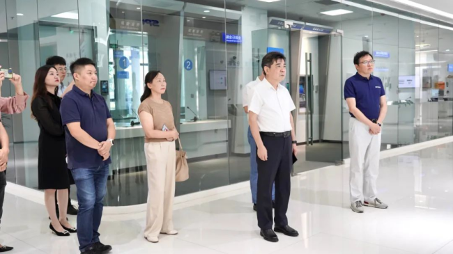 �������ʹ���-׷�󿵽�,����һ������