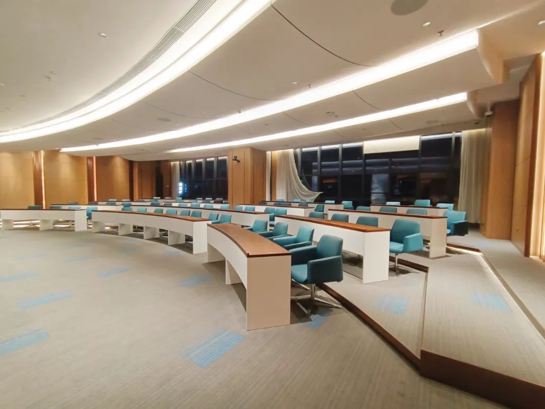 �������ʹ���-׷�󿵽�,����һ������