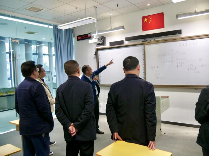 �������ʹ���-׷�󿵽�,����һ������