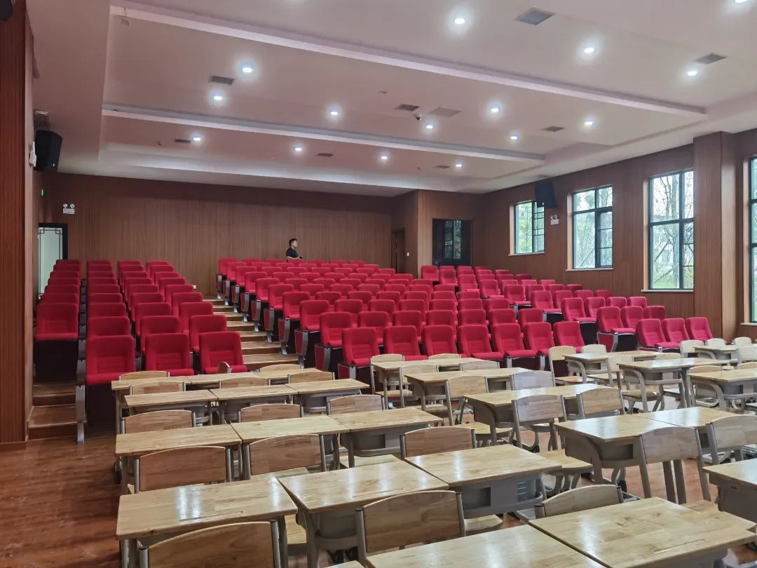 �������ʹ���-׷�󿵽�,����һ������