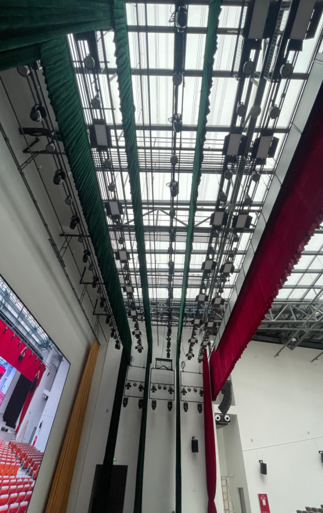 �������ʹ���-׷�󿵽�,����һ������