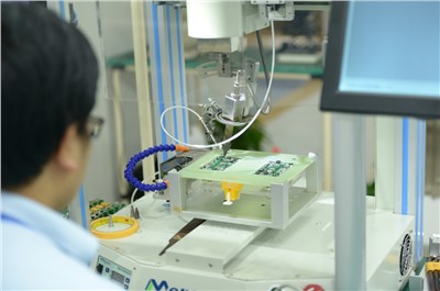 �������ʹ���ͨѶ����ΰ���������·ܽ����������������ƶ���ҵ�Ƽ���������