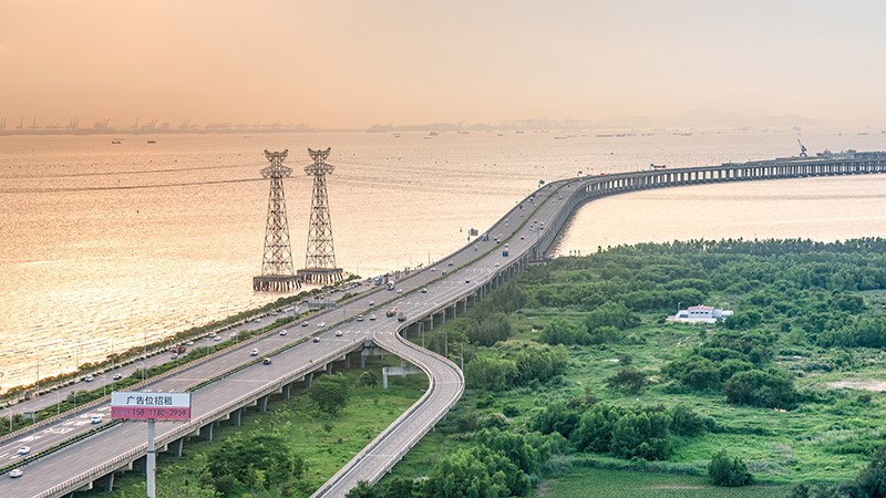 �㶫������ٹ�·-���ɶ������ʹ����㲥�Խ�ϵͳ